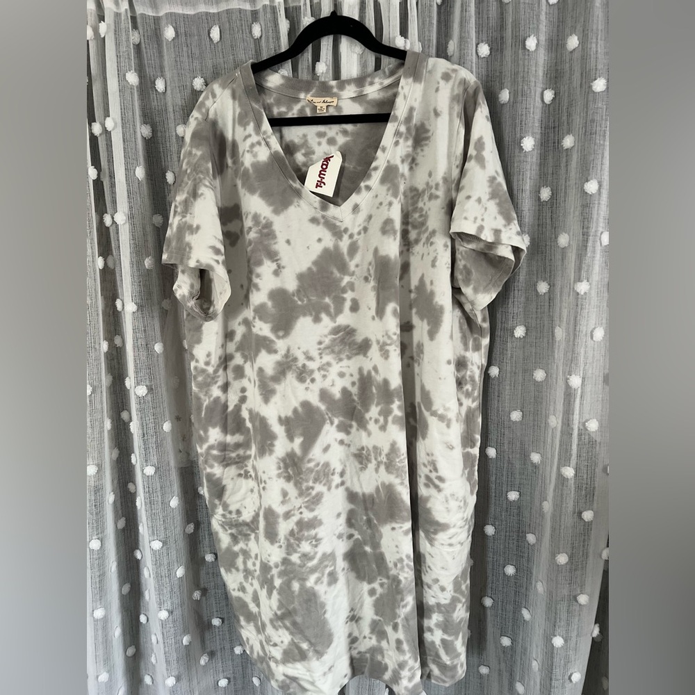 NWT! TJ Maxx Gray Tie-Dye Dress